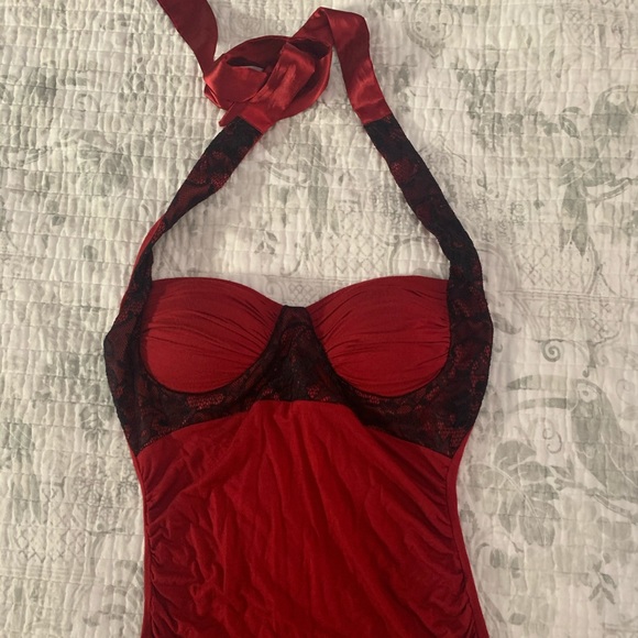 Top - Picture 2 of 2